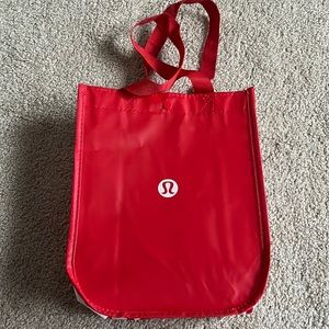 Lululemon brand new reusable tote